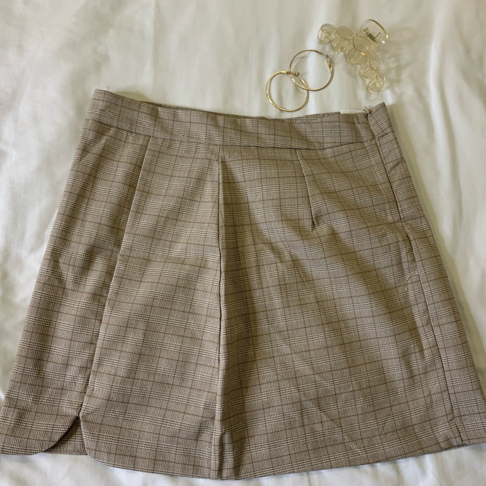 Cute high waisted academic miniskirt